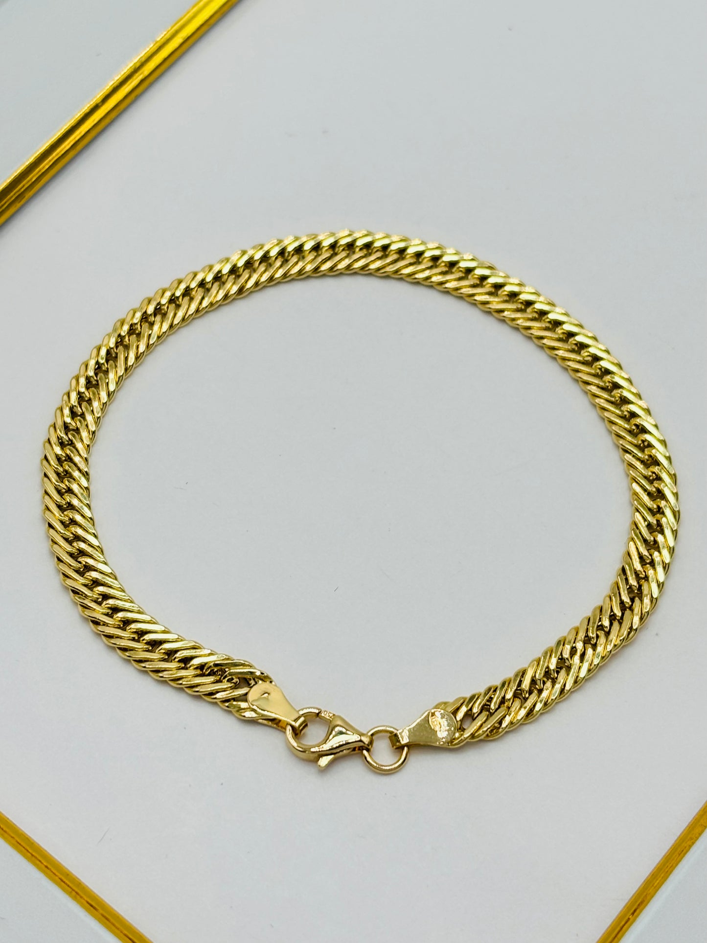 18K Gold Bracelet