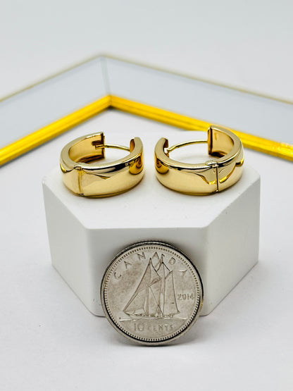 18K Gold Plain Loop Earrings