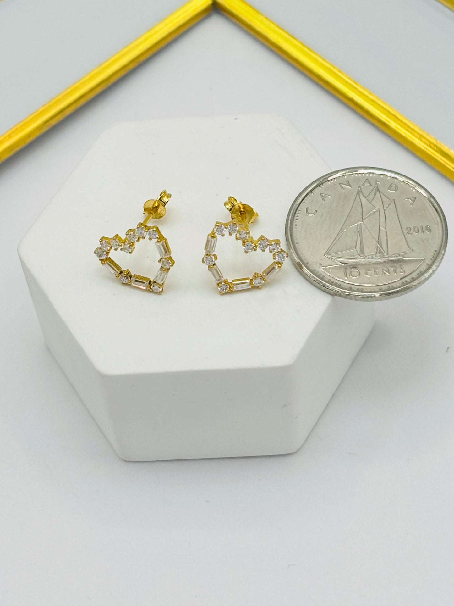 18K Gold Heart Moissanite Diamond Earrings