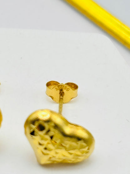 18K Gold Diamond Cut Heart Earrings