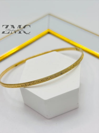 18K Gold Slim Bangle