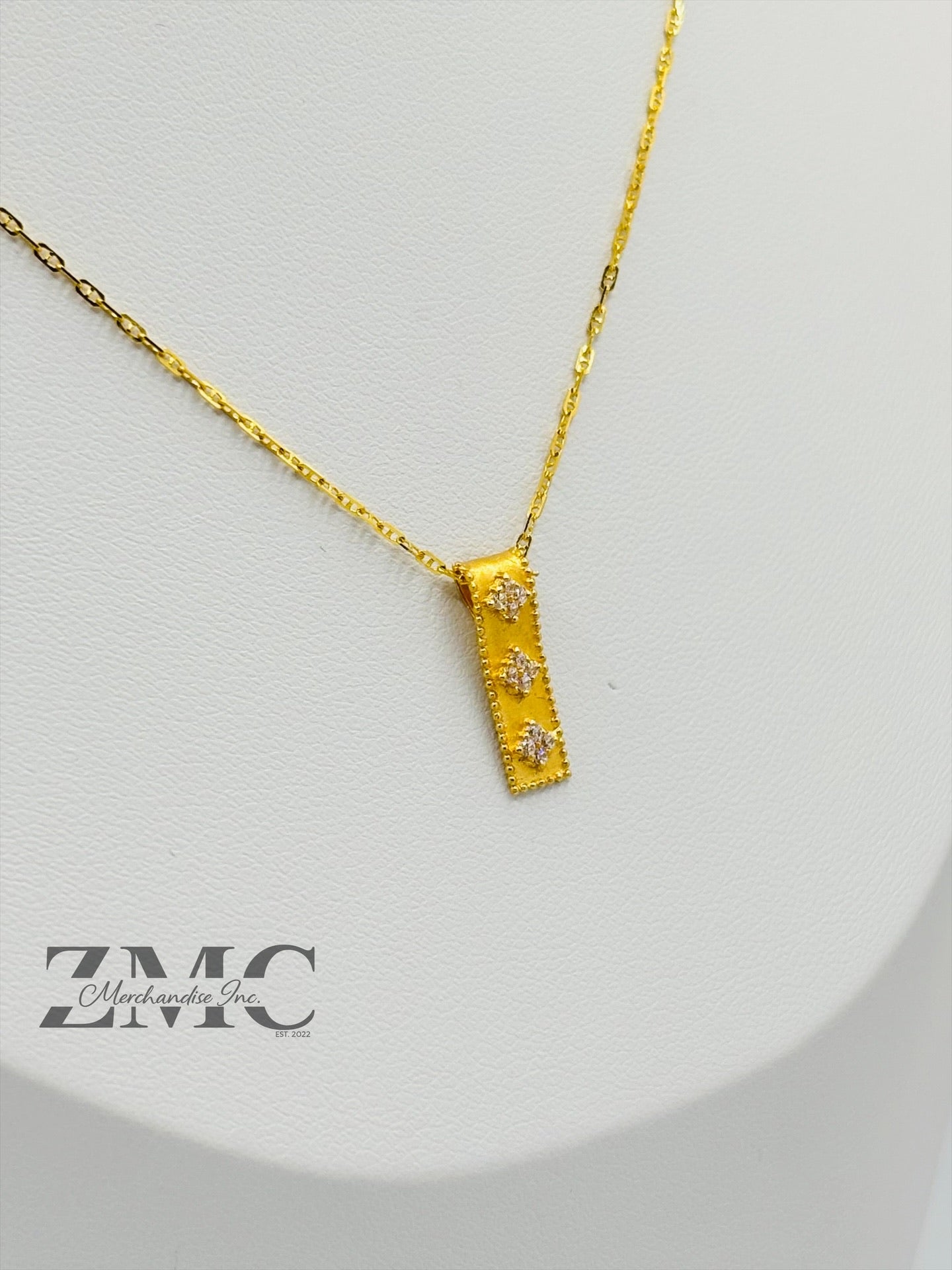 18K Gold 3 Stone Necklace