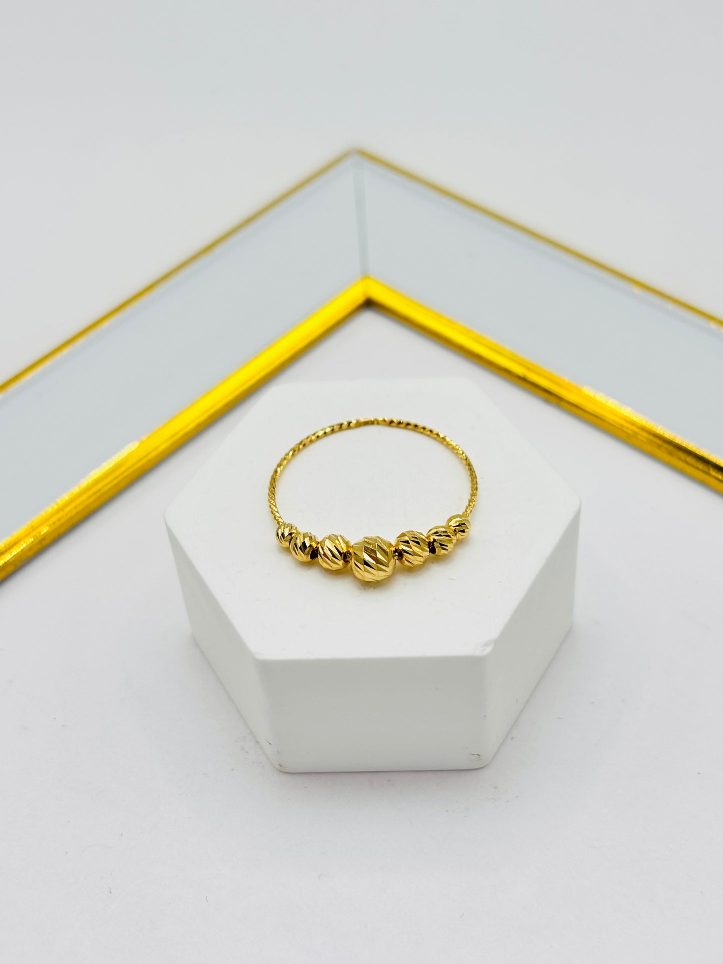 18K Gold Diamond Cut Ball Ring