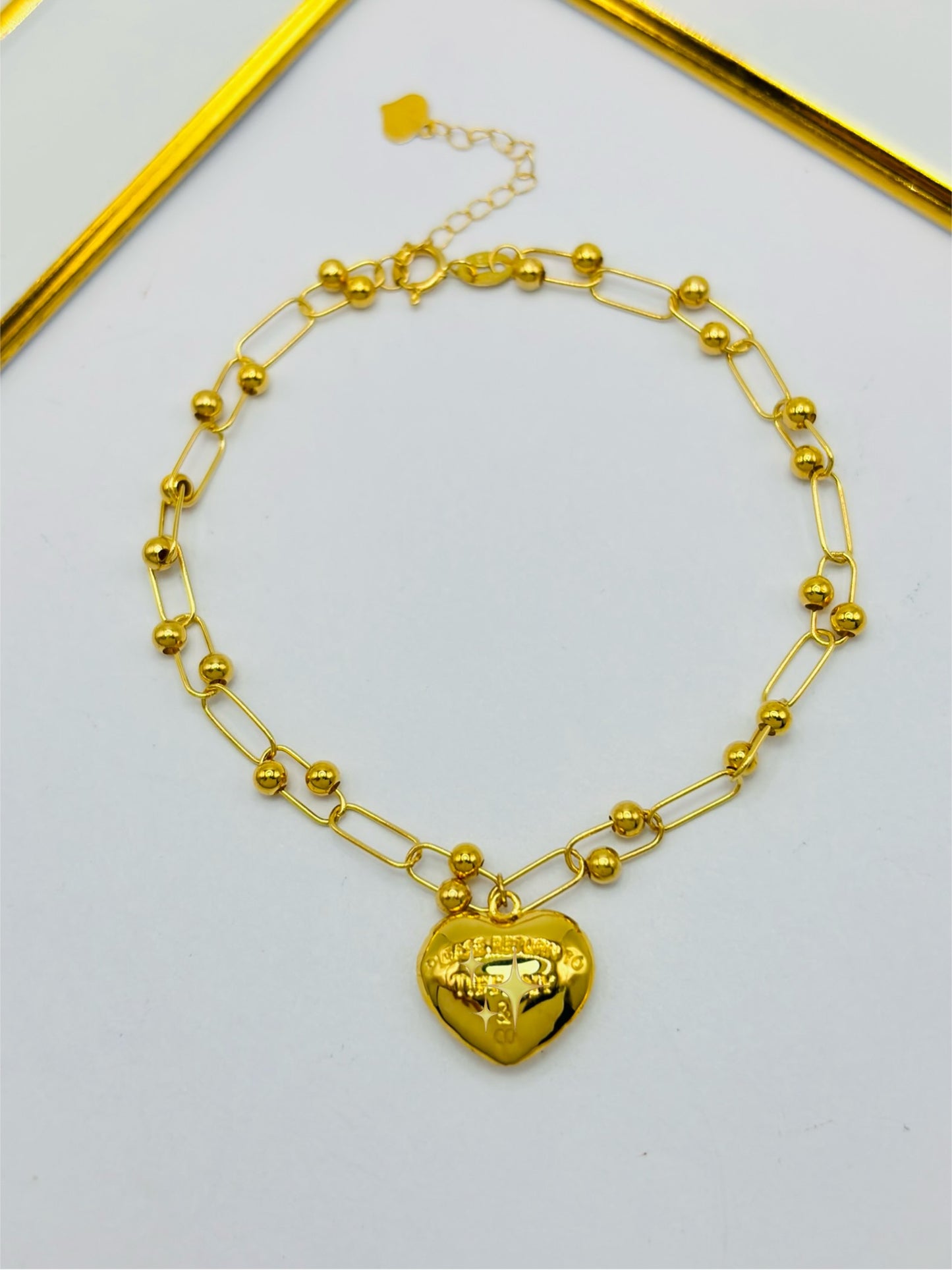 18K Gold Micro Hardware with Heart Bracelet