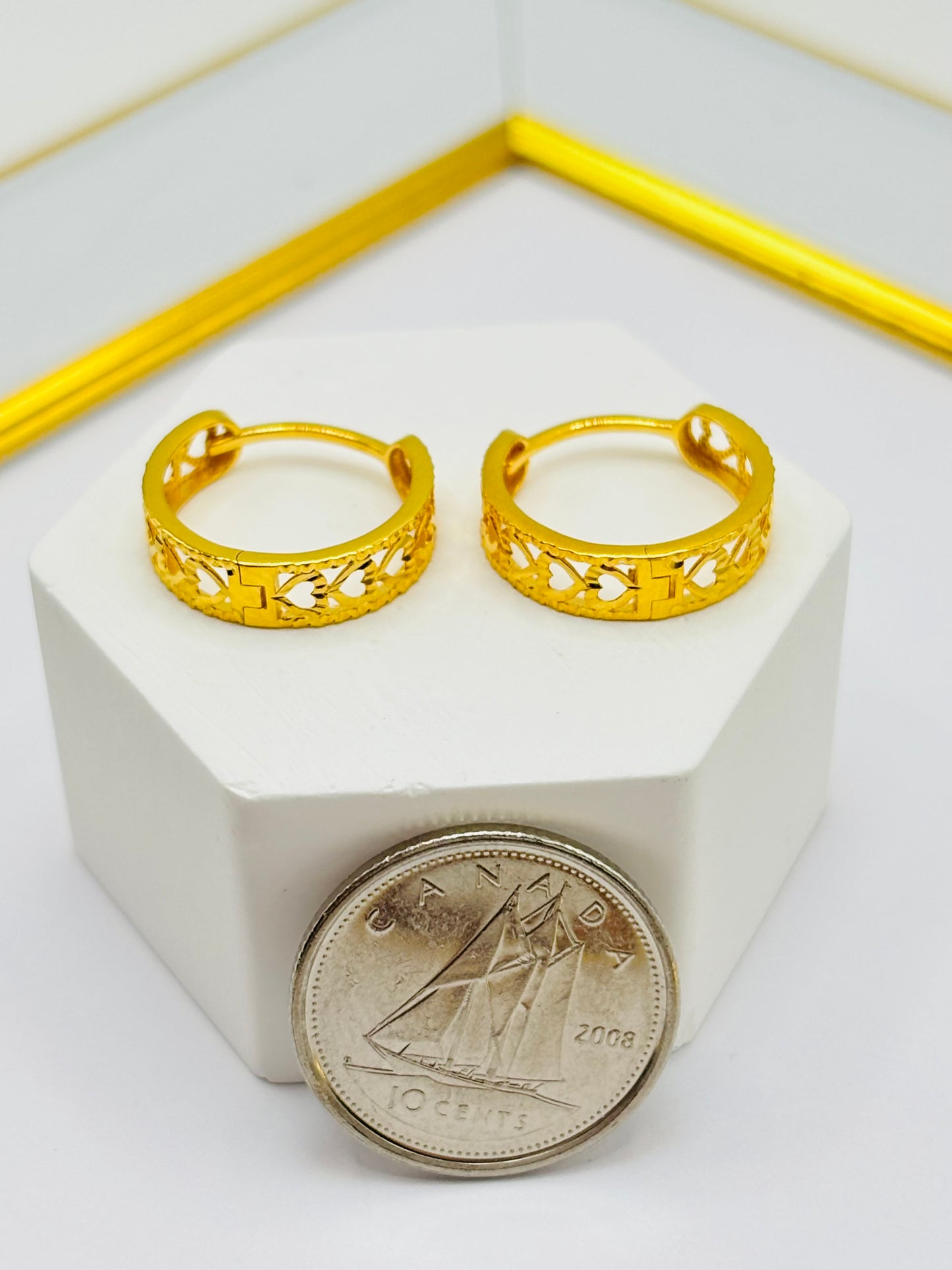 18K Gold Heart Loop Earrings