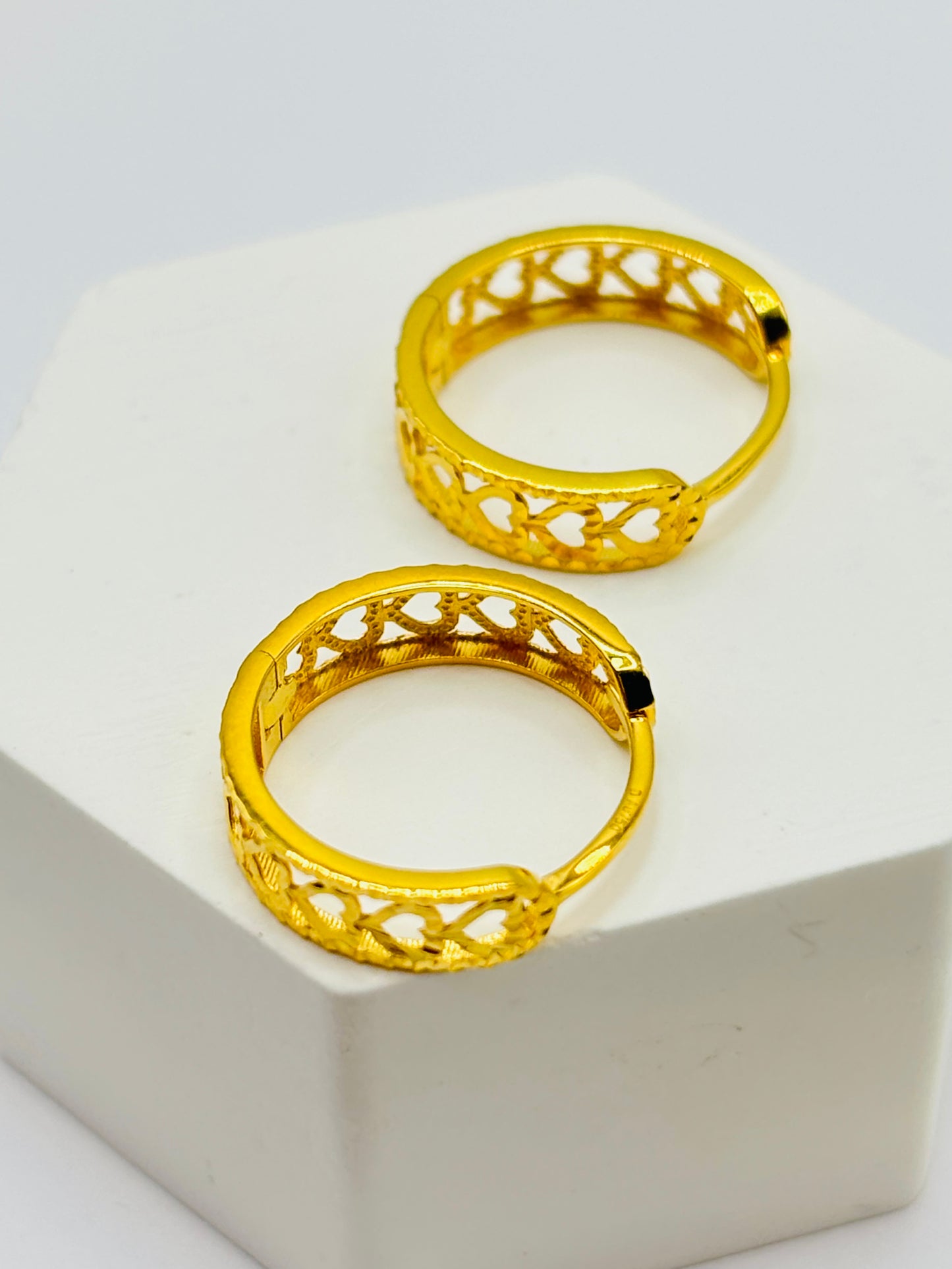 18K Gold Heart Loop Earrings