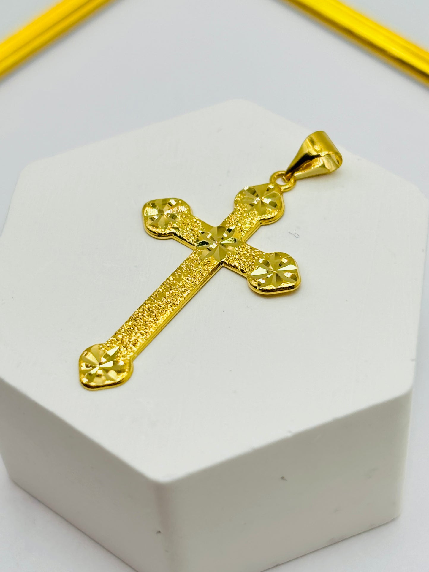 18K Gold Cross Pendant