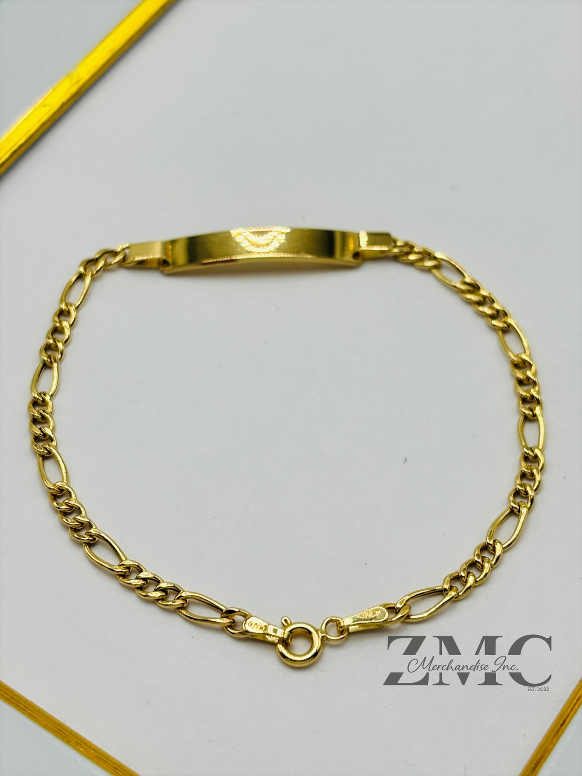18K Gold Name Figaro Bracelet