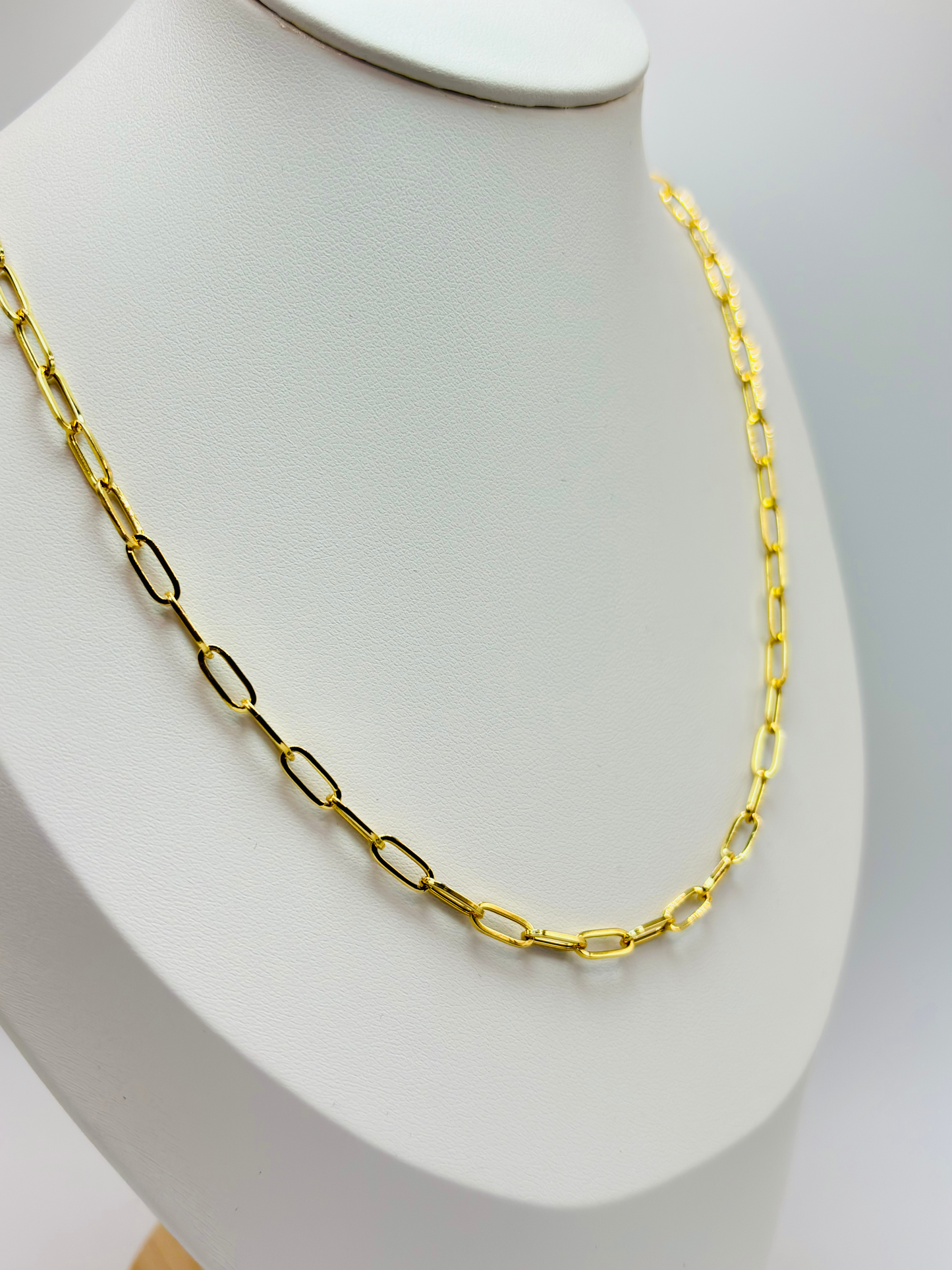 18K Gold Paperclip Chain 9 mm Link