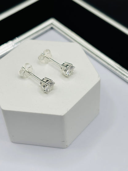 S925 Silver Round Stone Earrings 4.8 mm