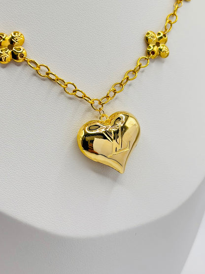 18K Gold Flower Attached Heart Necklace