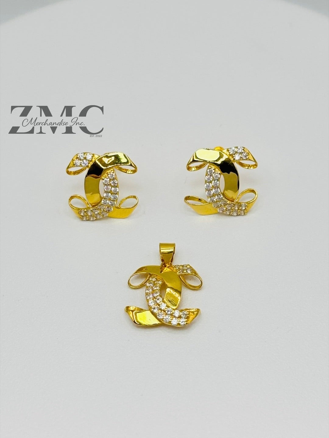 18K Gold C Earrings and Pendant with Stone Set