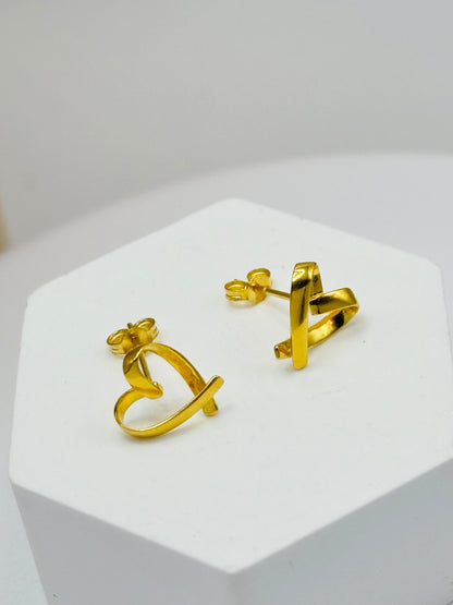 18K Gold Small Open Heart Earrings and Necklace Set