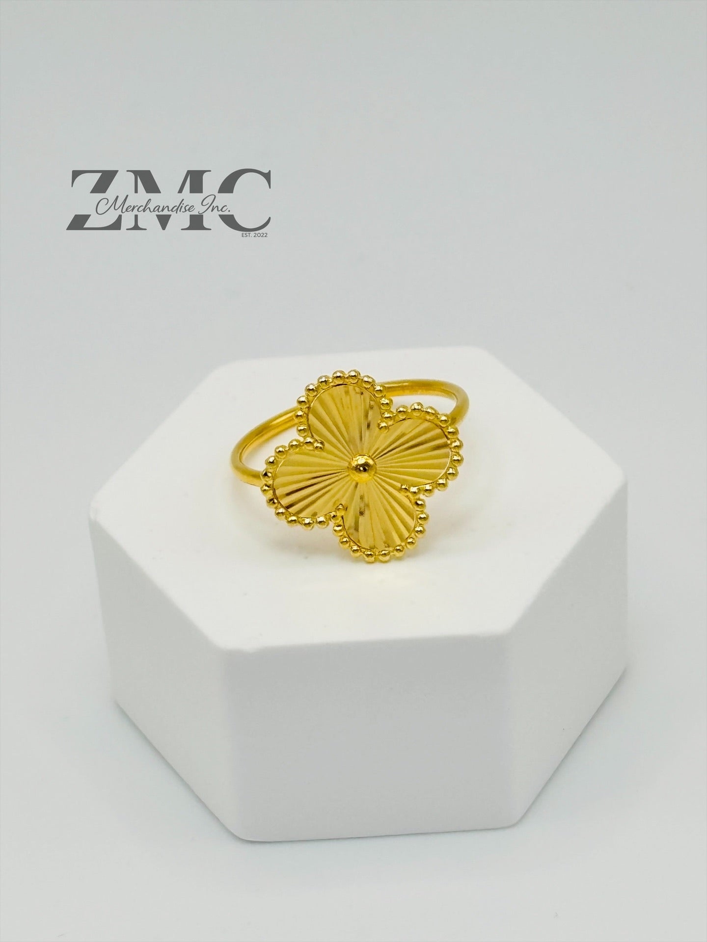 18K Gold Ring Clover 15mm