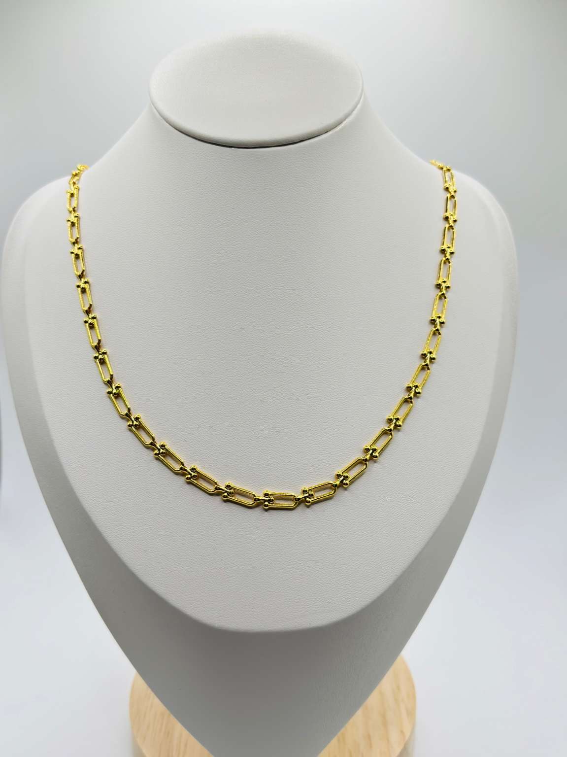 18K Gold Flat Hardware Necklace and Earrings Set