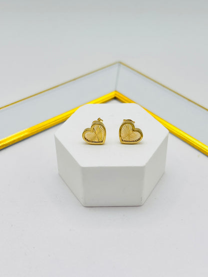 18K Gold Heart Earrings