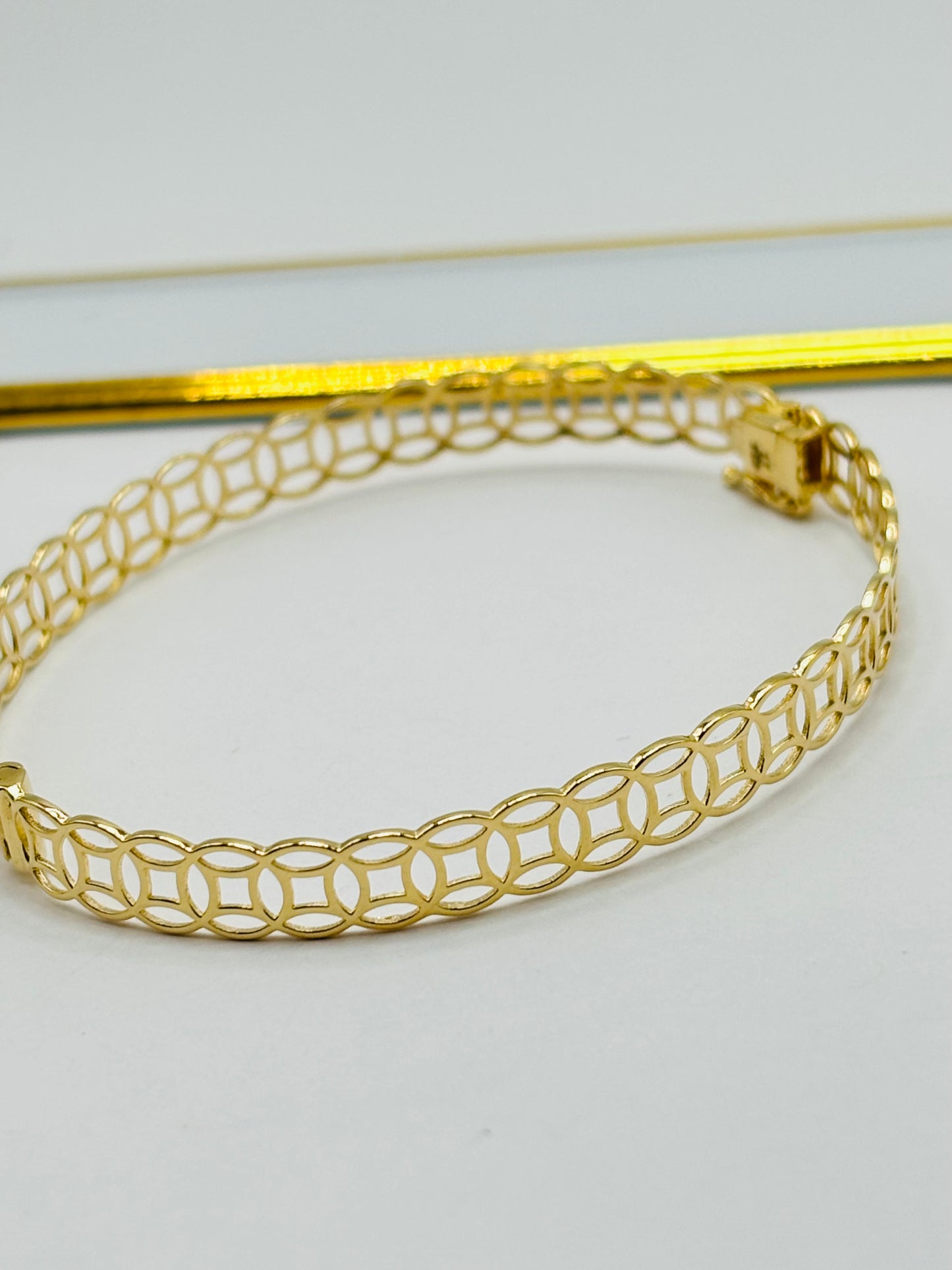18K Gold Money Cather Bangle