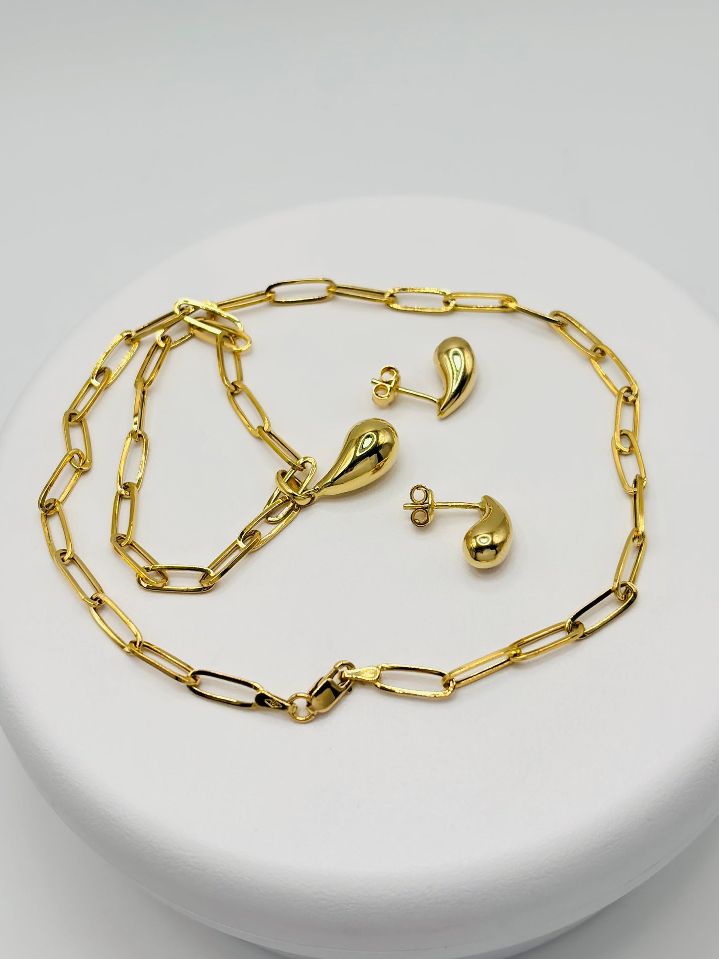 18K Gold Teardrop Earrings and Necklace Set