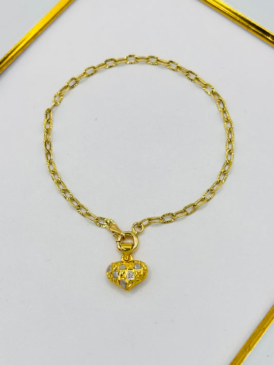 18K Gold Small Link with Heart Charm Bracelet