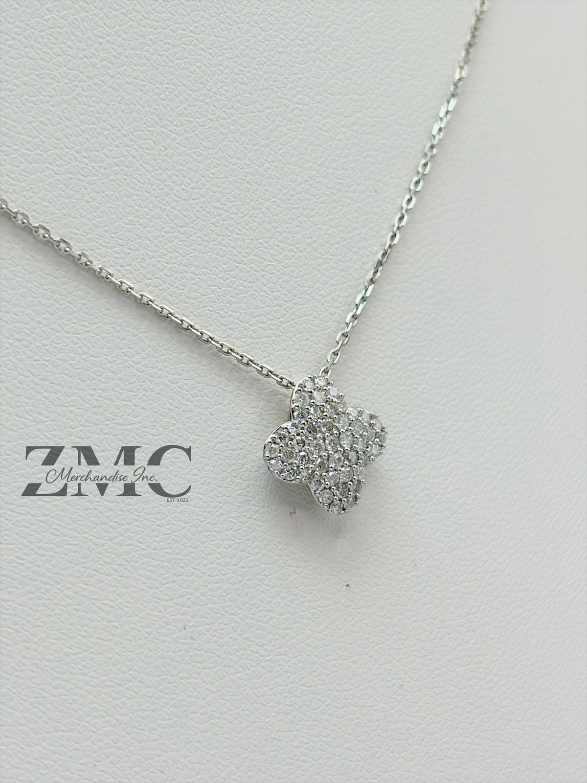 K18 Japan Clover 0.50ct Natural Diamond Pendant with 18K Gold Necklace