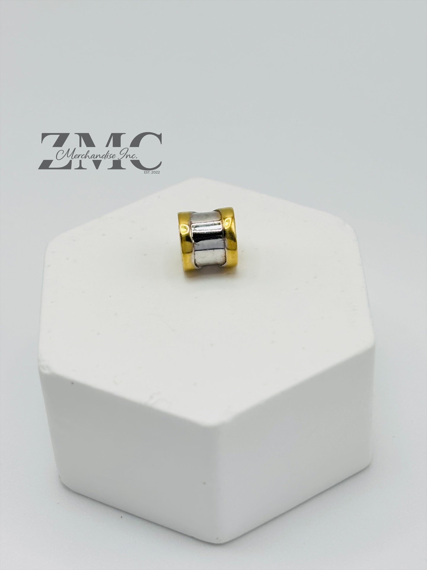 18K Gold Two-tone Barrel Pendant