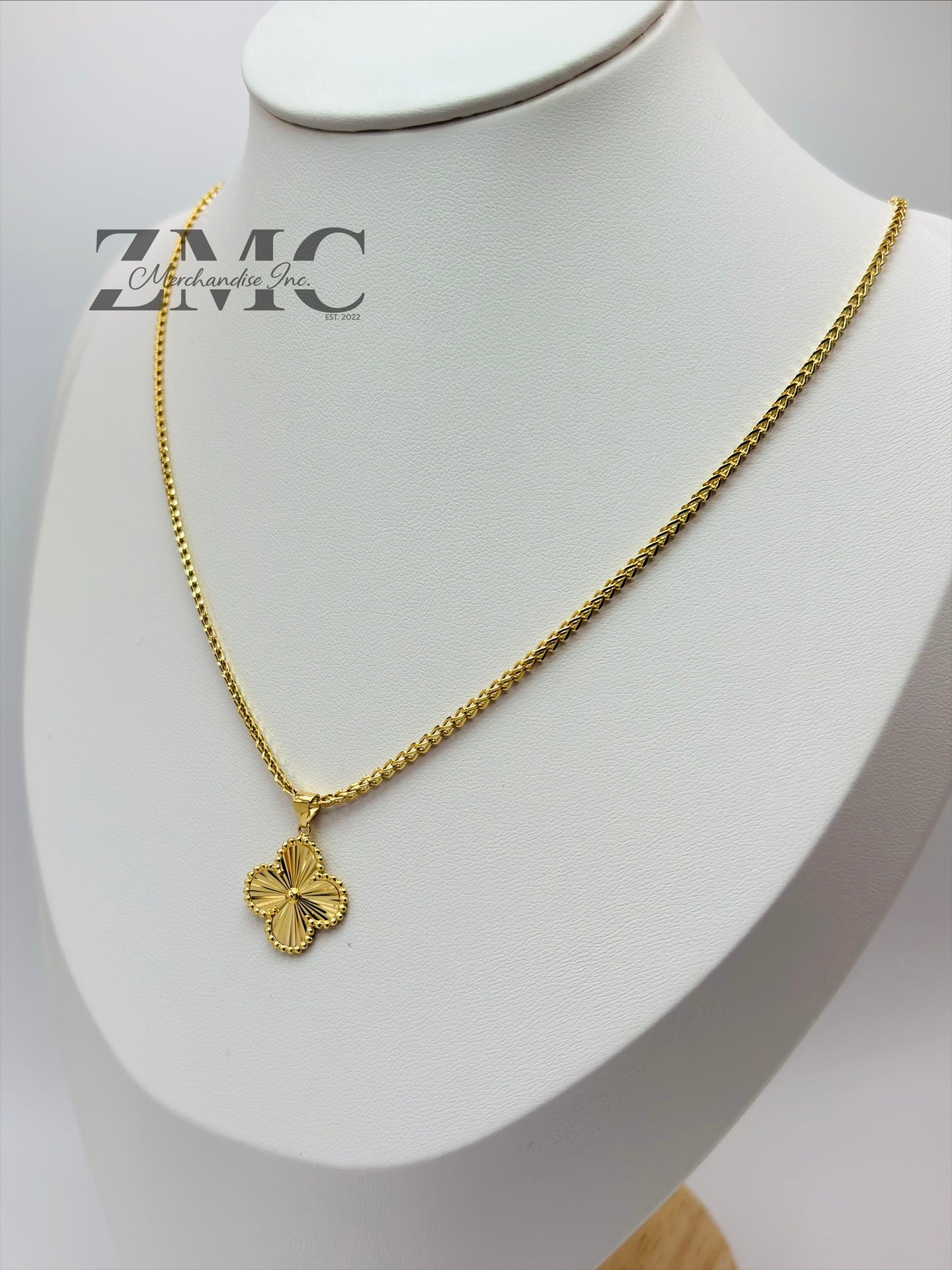 18K Gold Clover Necklace