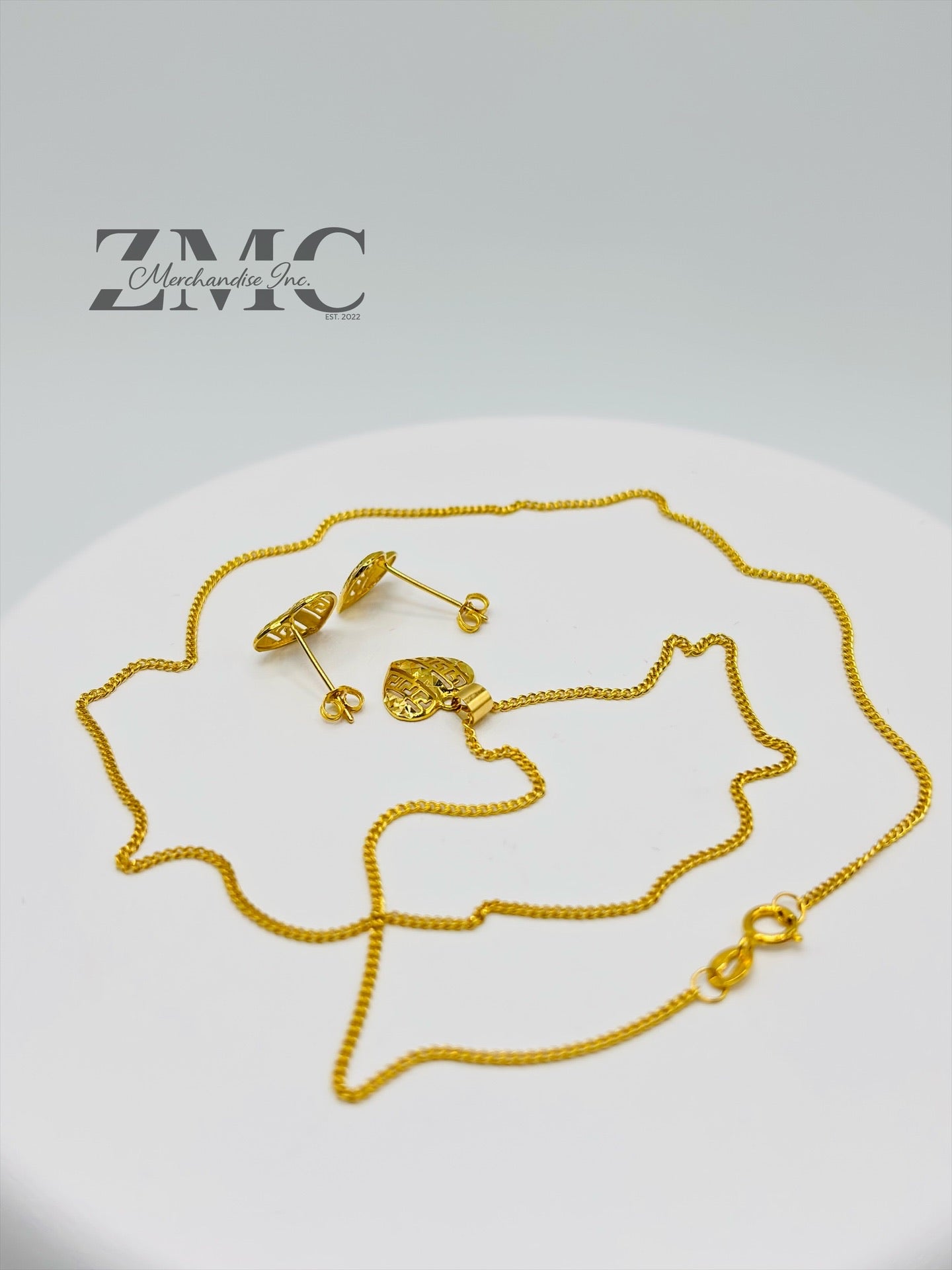 18K Gold Heart Earrings and Necklace Set