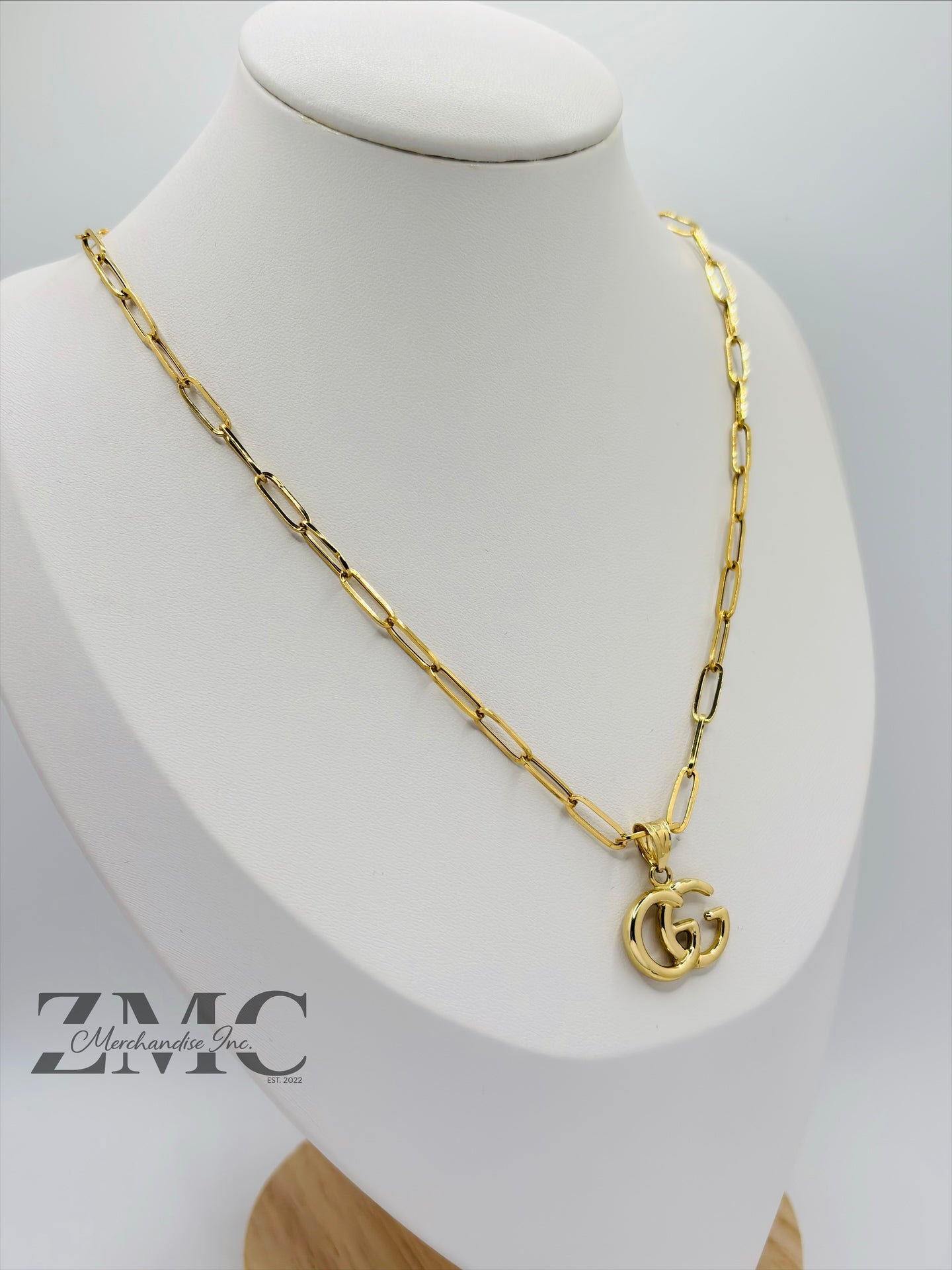 18K Gold Paperclip G Necklace