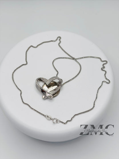 18K White Gold Open Heart Necklace