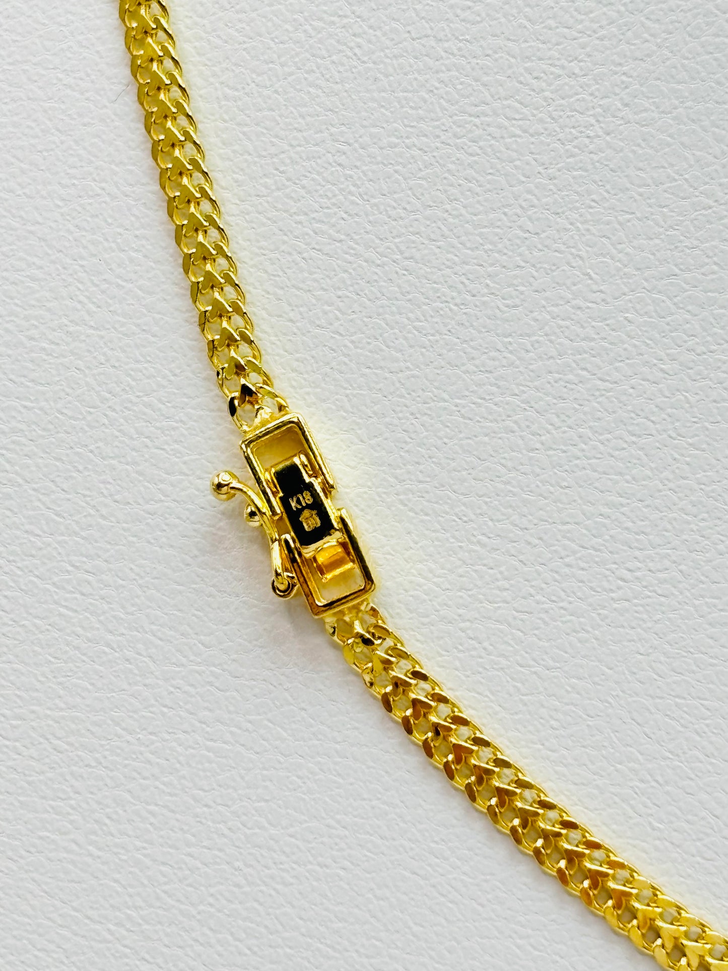 K18 Japan Gold Heartbiz Chain