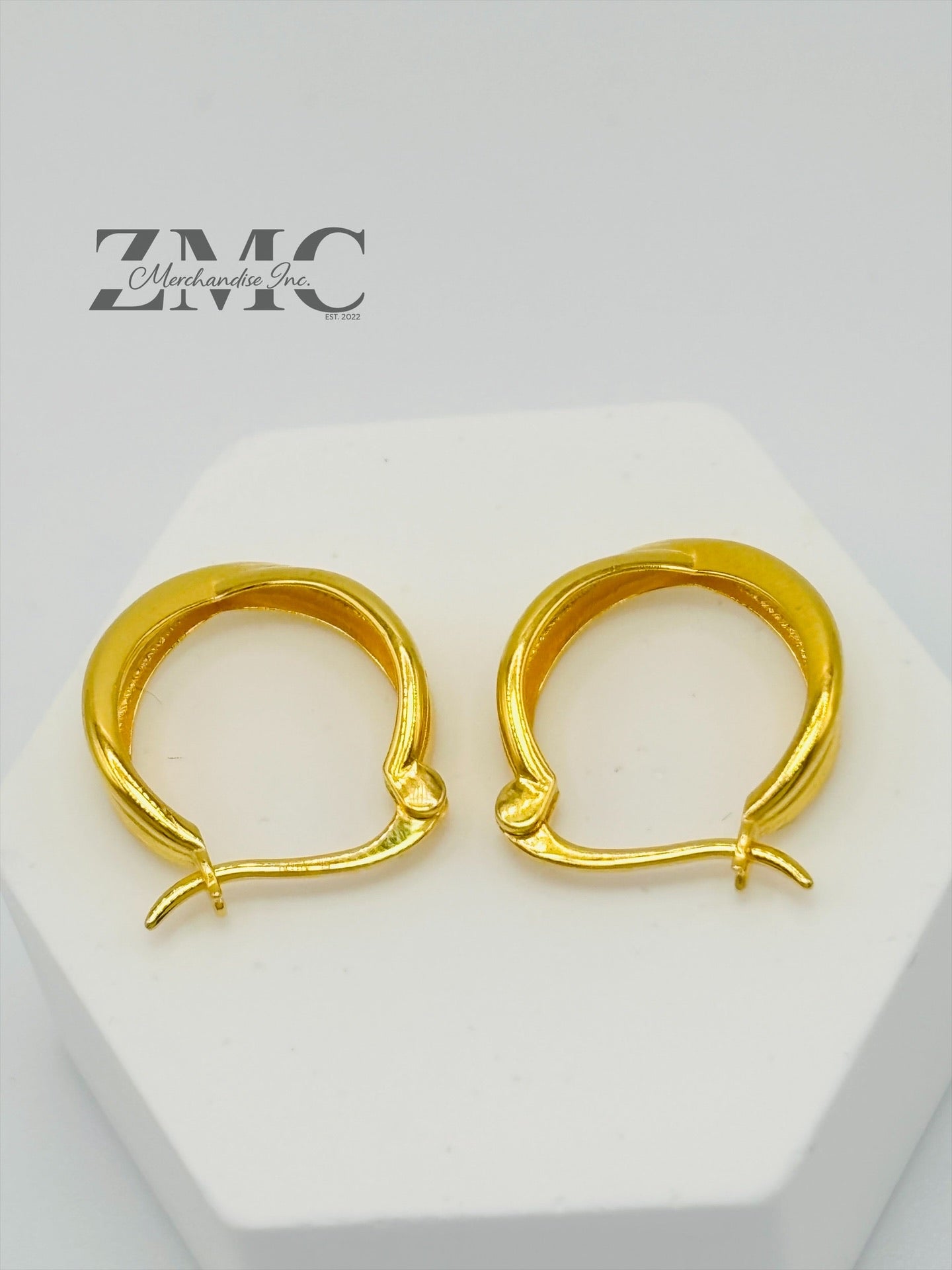 18k Gold Line Loop Earrings