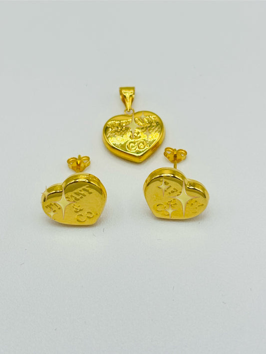 18K Gold Heart Earrings and Pendant Set