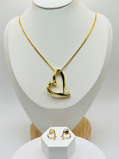18K Gold Open Heart Necklace and Earrings Set