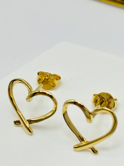 18K Gold Open Heart Earrings