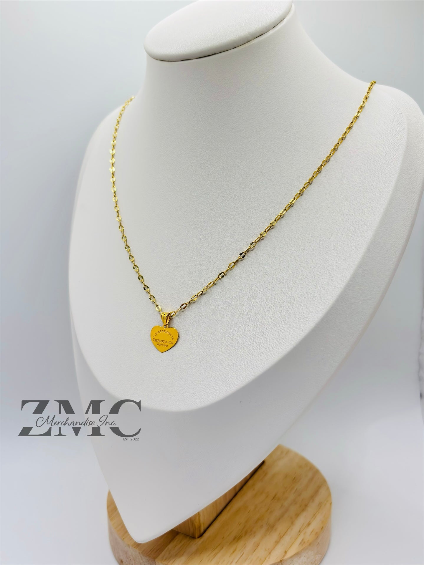 18K Gold Heart Dancing Necklace