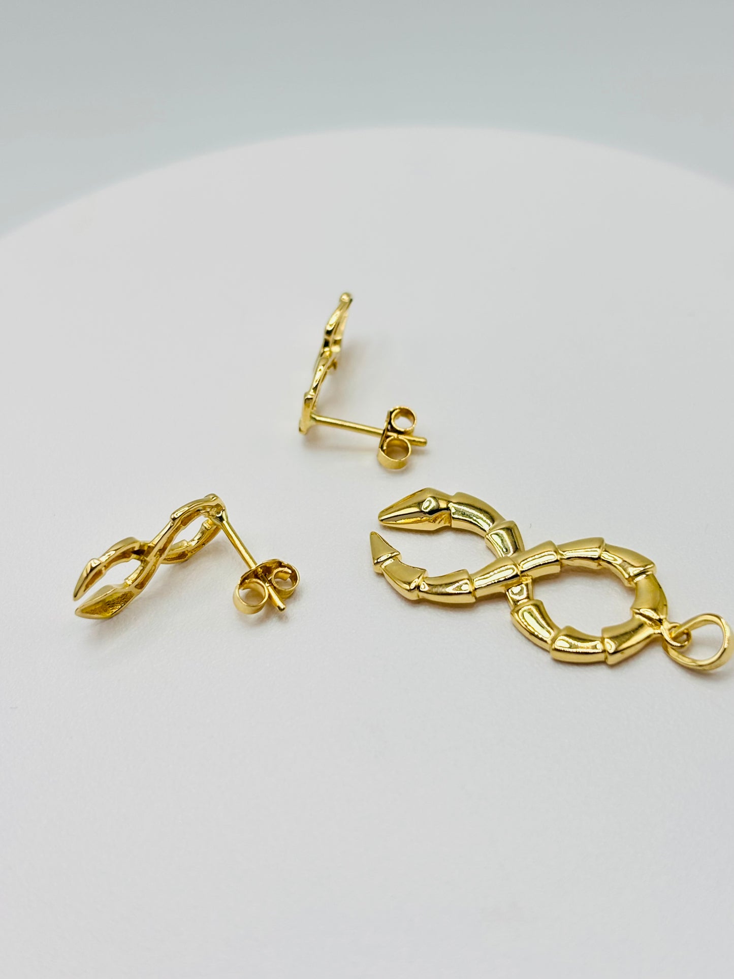 18K Gold Serpent Earrings and Pendant Set