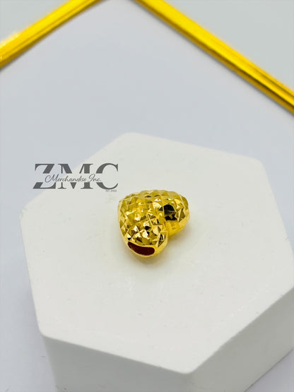 18K Gold Diamond Cut Heart Pendant