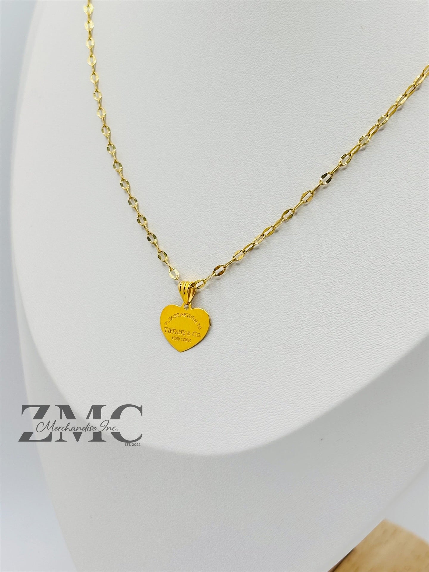18K Gold Heart Dancing Necklace