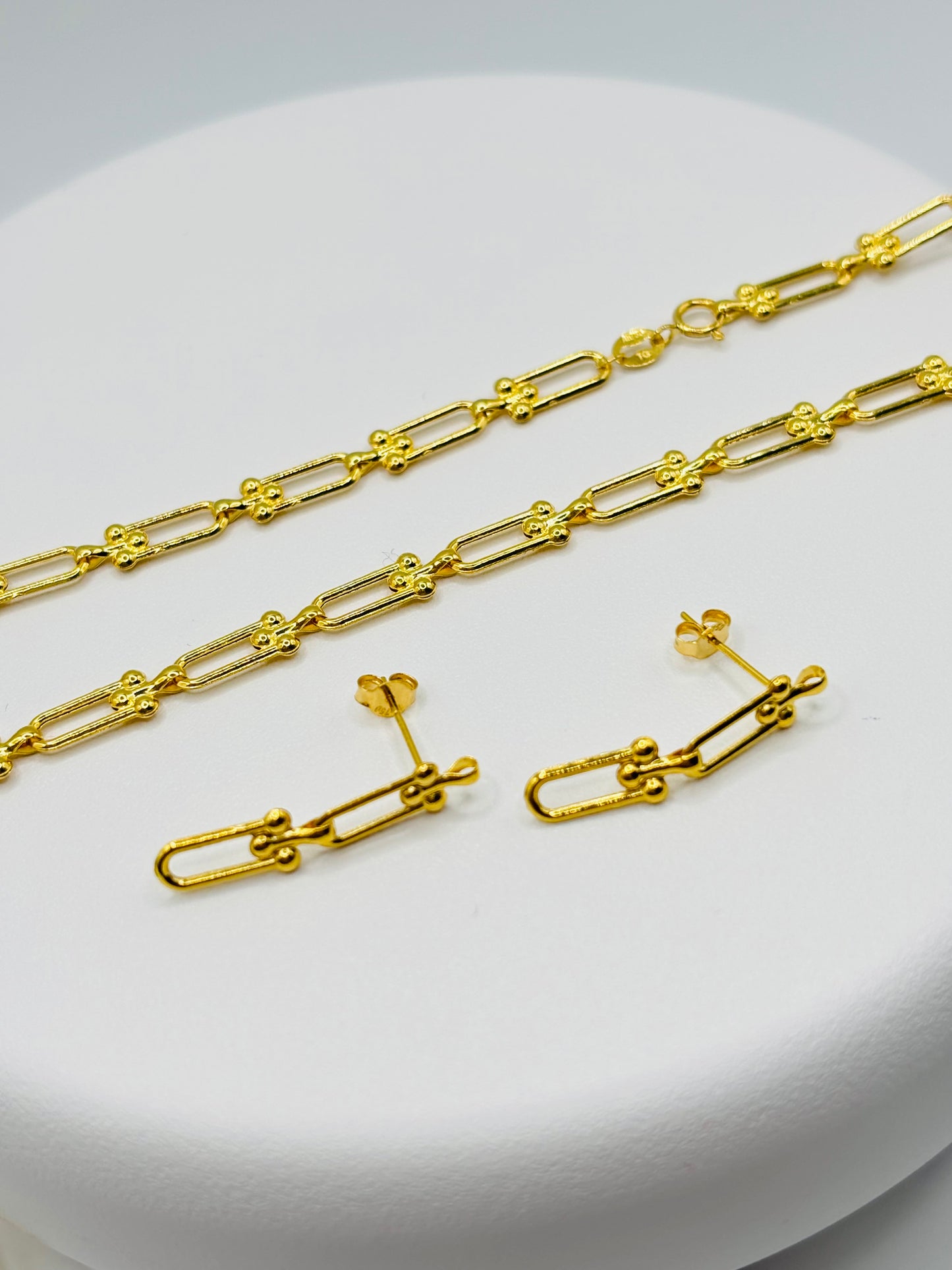 18K Gold Flat Hardware Necklace and Earrings Set