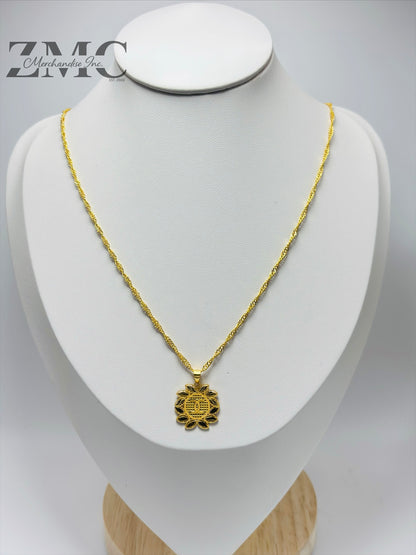 18K Gold C Necklace