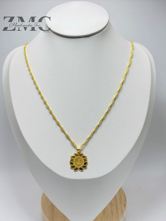 18K Gold C Necklace
