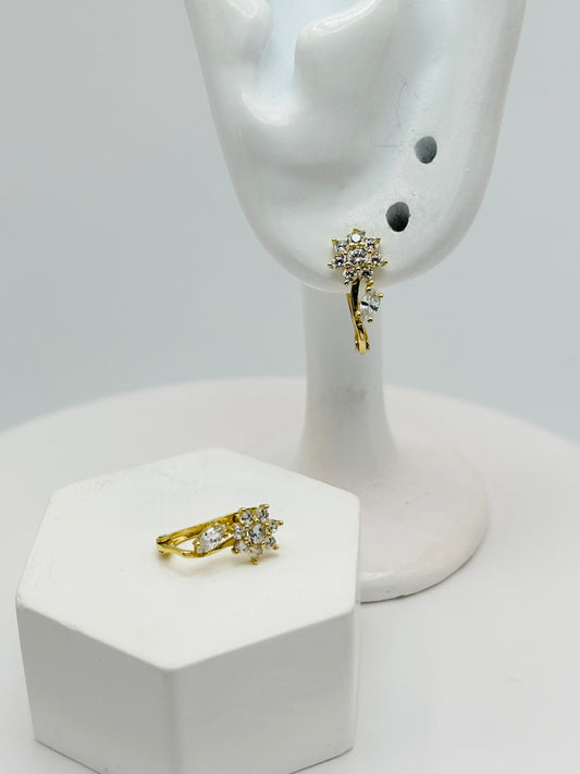 K18 Japan Gold Clip Flower Earrings