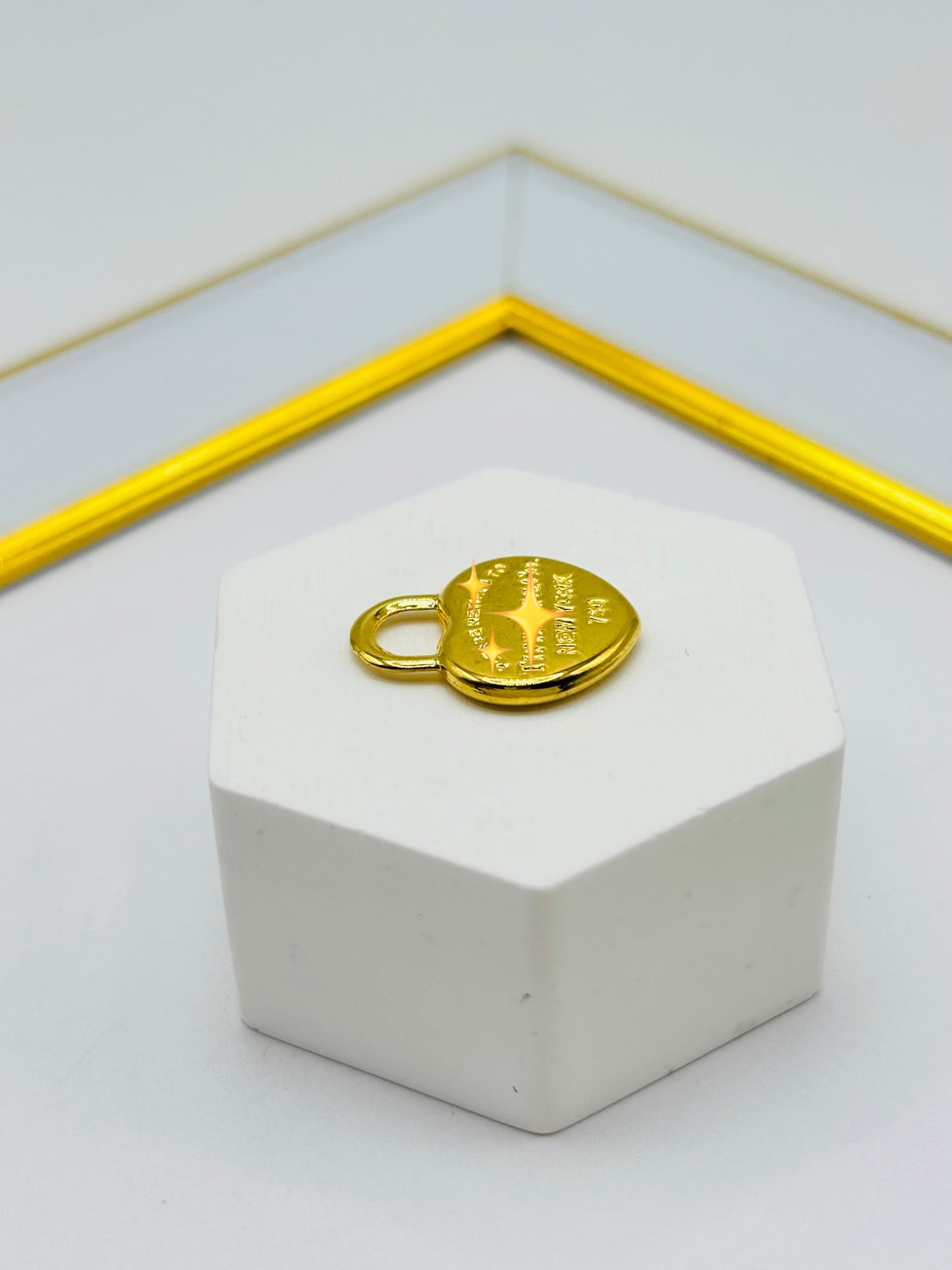 18K Gold Heart Pendant