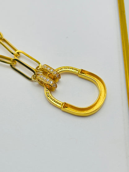 18K Gold Interlock Bracelet
