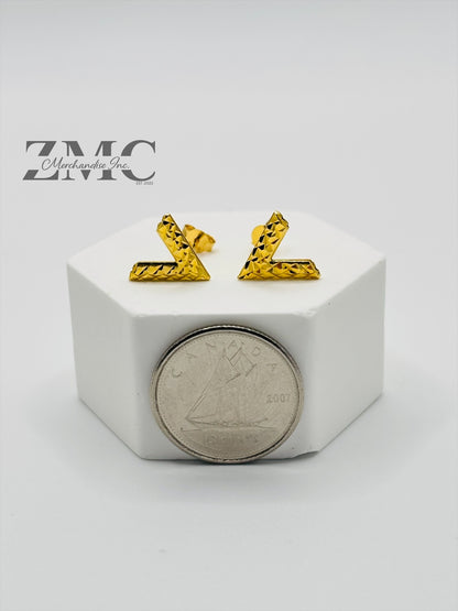 18K Gold V Earrings
