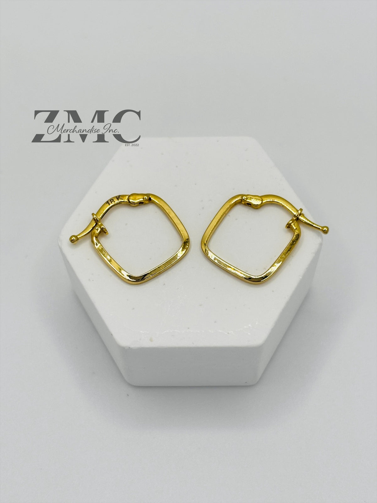 18K Gold Square Loop Earrings (Imperfection)