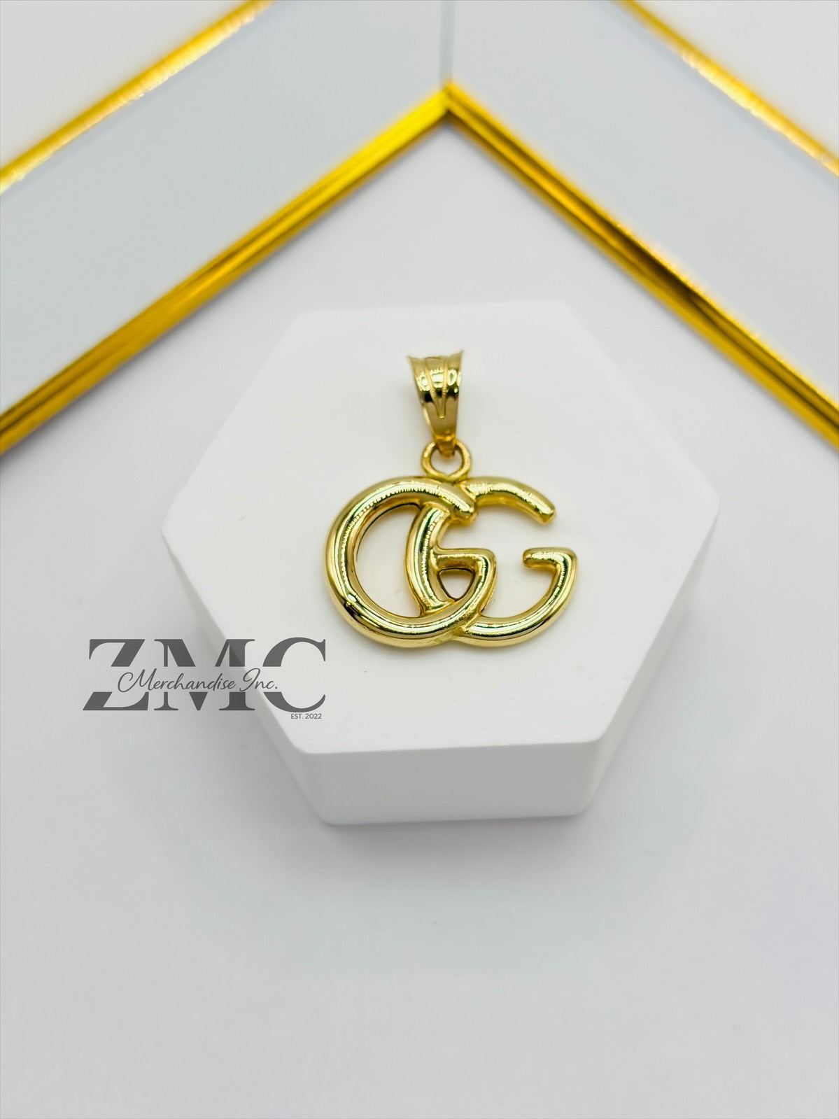 18K Gold G Pendant
