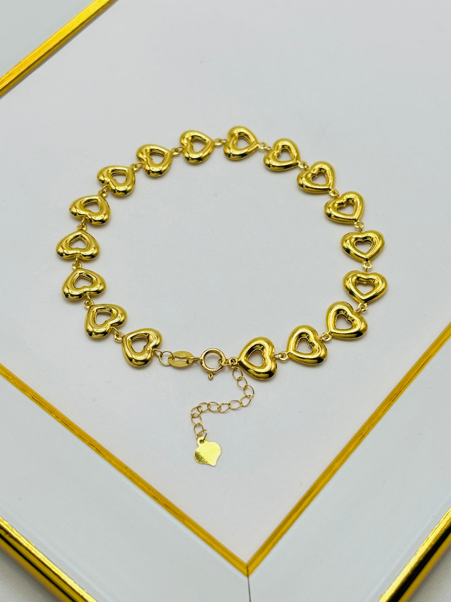 18K Gold Heart Bracelet