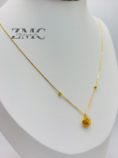 18K Gold Attached Flower Necklace