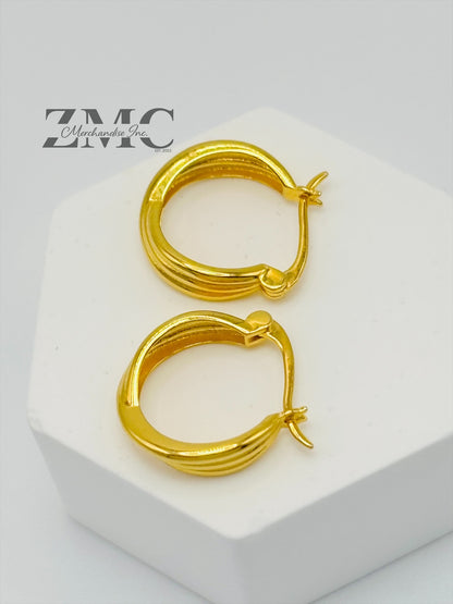 18k Gold Line Loop Earrings